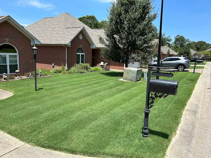 Lawn mowing service Birmingham AL